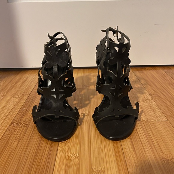 Hermes Black Cutout Heeled Sandals - Picture 2 of 6